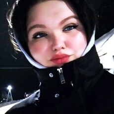Фотография девушки Иля, 18 лет из г. Великий Устюг
