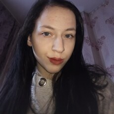 Фотография девушки Луиза, 19 лет из г. Мончегорск