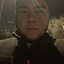 Абдумажит, 20 лет