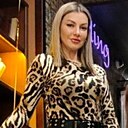 Ек, 42 года