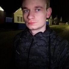 Фотография мужчины Максим, 21 год из г. Нижний Ломов