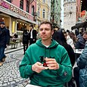 Максим, 33 года