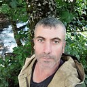 R R, 40 лет