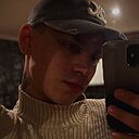 Roman, 22 года
