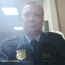 Владимир, 62 из г. Москва.