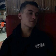 Фотография мужчины Илья, 21 год из г. Орел