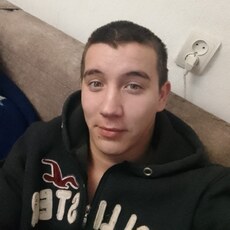 Фотография мужчины Илья, 26 лет из г. Нижний Тагил