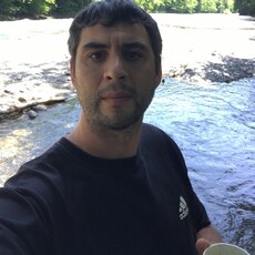 Фотография мужчины Валера, 34 года из г. Новотитаровская