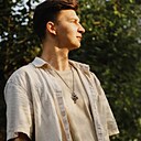 Денис, 23 года