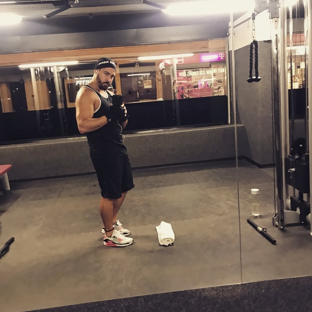 Игорь, 33 года