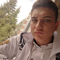 Фотография мужчины Илья, 20 лет из г. Кузнецк