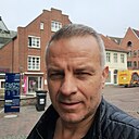 Dan, 44 года