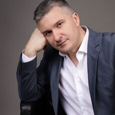 Роман, 40 из г. Санкт-Петербург.