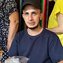 Денис, 23 года