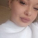 Ая, 22 года