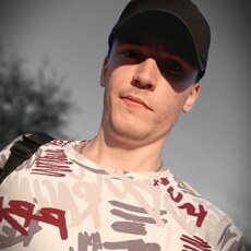 Фотография мужчины Влад, 25 лет из г. Киселевск
