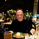 Alex, 58 лет