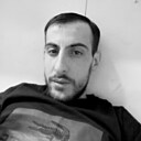 Давит, 32 года