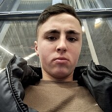 Фотография мужчины Behzod Islomov, 18 лет из г. Якутск