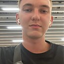 Денис, 23 года