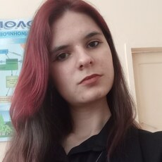 Фотография девушки Карина, 18 лет из г. Коряжма