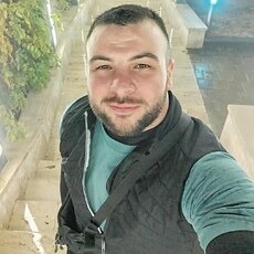 Фотография мужчины Zura, 31 год из г. Гданьск