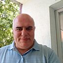 Махони, 54 года