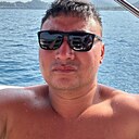 Нурбек, 33 года