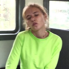 Фотография девушки Алеська, 21 год из г. Октябрьский