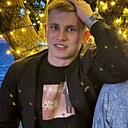 Максим, 24 года