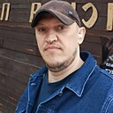 Михаил, 33 года