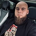 Виктор, 32 года