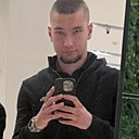 Артём, 24 года