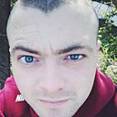 Maksi, 32 года