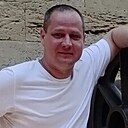 Макс, 42 года