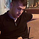Джон, 25 лет