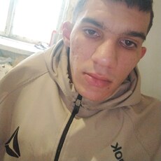 Фотография мужчины Алим, 22 года из г. Прохладный