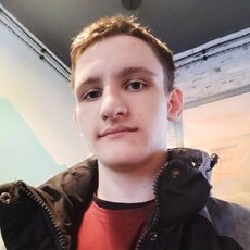 Фотография мужчины Арсений, 18 лет из г. Магадан