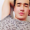 Алихан, 21 год