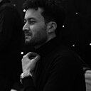 Oybek, 32 года