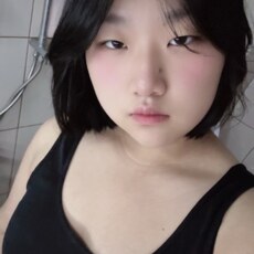 Фотография девушки У Циси, 19 лет из г. Калачинск