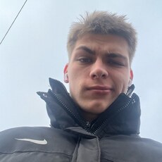 Фотография мужчины Денчик, 21 год из г. Лукоянов