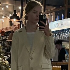 Фотография девушки Лина, 19 лет из г. Санкт-Петербург