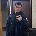 Гаджи, 20 лет