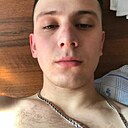 Максим, 25 лет