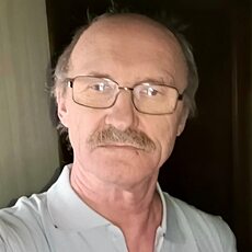 Михаил, 64 из г. Санкт-Петербург.