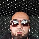Валид, 33 года