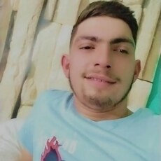 Фотография мужчины Alex, 22 года из г. Vaslui