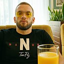 Незнакомый, 32 года