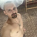 Рік, 33 года